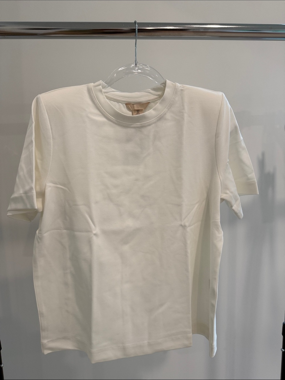 NWT H&M White Short Sleeve Crew Neck Tee with Shoulder Pads